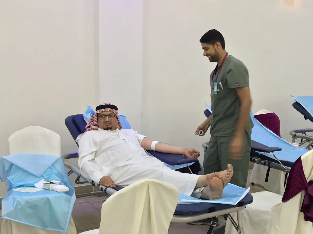 حلة محيش.. «بجودك أحيا» 60 كادرًا يشرفون على 76 متبرعًا في ليلتها الأولى