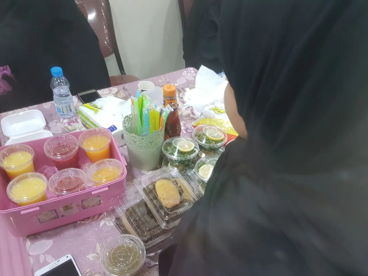 البحاري.. «أبو تاكي» حكاية امرأة تحدت السرطان