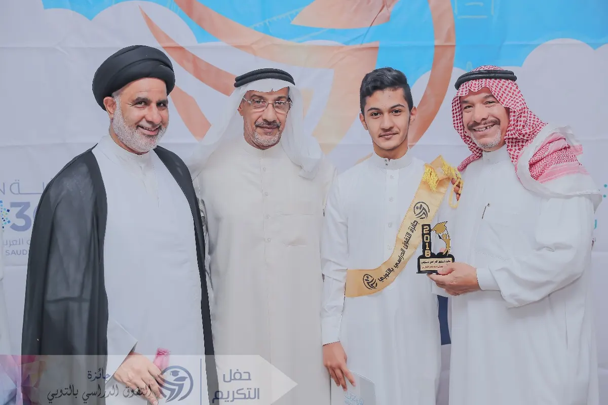 التوبي.. بطل التايكوندو يجاور 60 متفوقًا على منصة التكريم