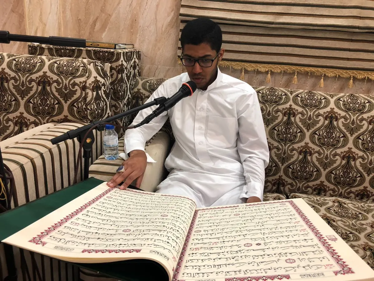 مجلس معايدة لأهالي شويكة القطيف.. يعتلي فيه 31 مجلسًا قرآنيًا منصة التكريم
