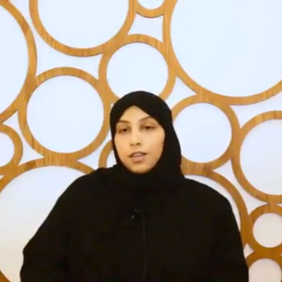 بالفيديو.. آل فريد تروي نجاح «منارات مشرقة» وتناشد المجتمع لقبول المتطوعين ودعمهم