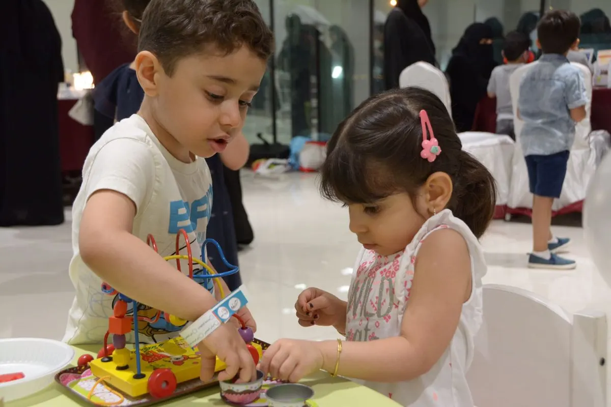 «بسمة» تجمع 60 طفلًا في القطيف