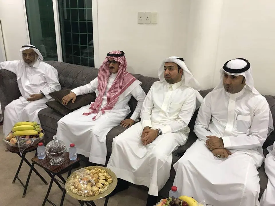 صفوى.. رئيس البلدية يزور مجالس الأحياء