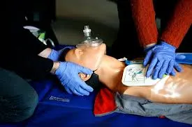 «الإنعاش القلبي الرئوي» CPR دورة تدريبية في نادي الحي بالقطيف