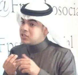 آل ناصر: قضاء الساعات في وسائل التواصل يتسبب بالعزلة الاجتماعية
