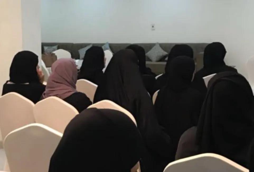 سيهات.. 70 سيدة يبحثن عن الثراء