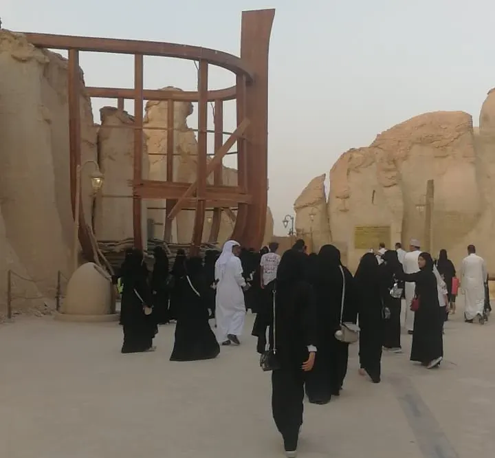 بمبادرة من فاعل خير.. يوم ترفيهي بالأحساء لأبناء «كافل القطيف»