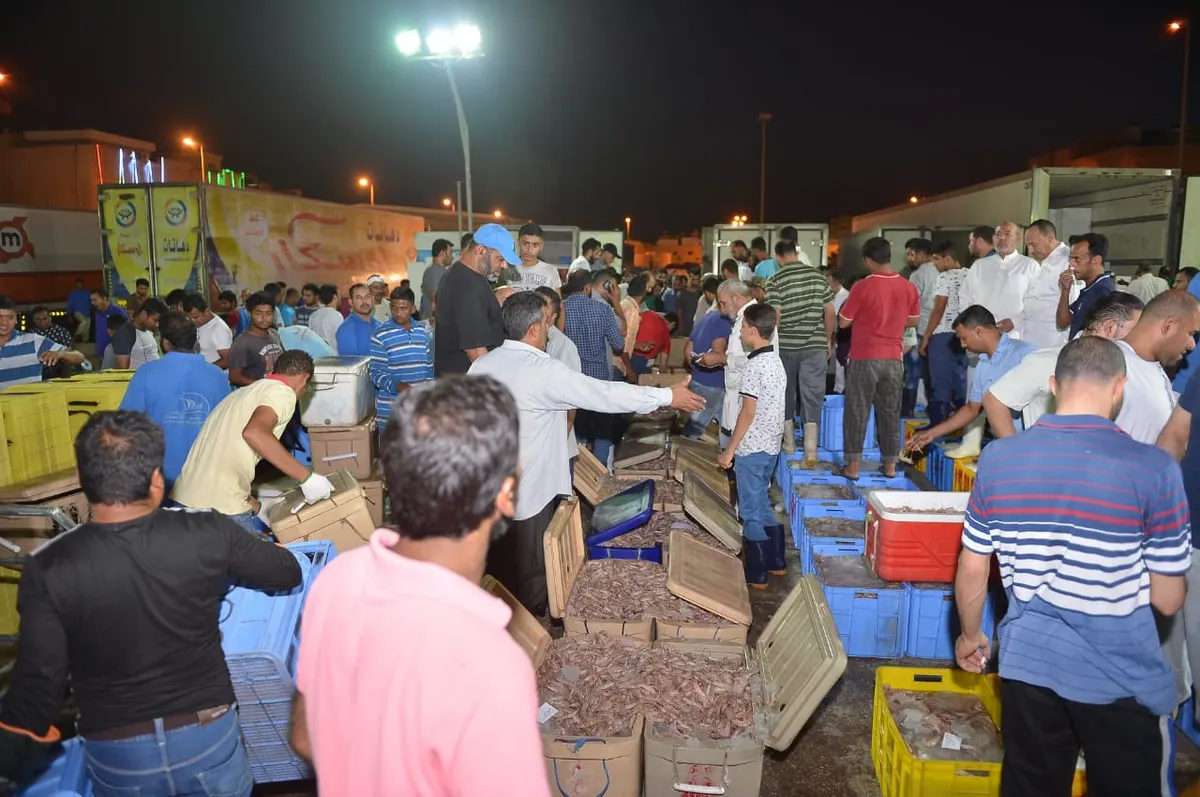 موسم الربيان: القوارب تغرق سوق القطيف بـ 300 بانة.. والسعر 270 ريال
