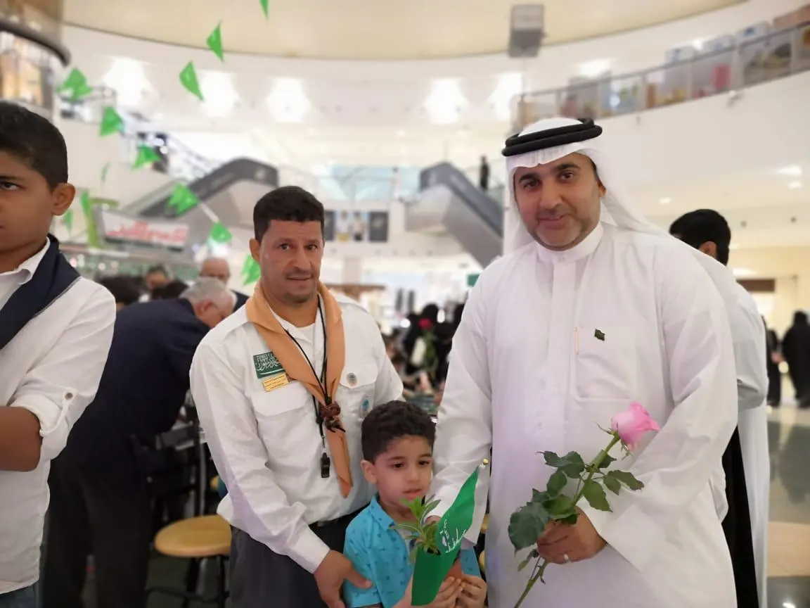 معرض زراعي يلون ستي مول القطيف بالأخضر