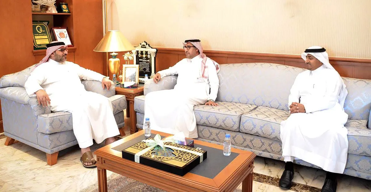 الصفيان يشيد بالدور التربوي والتعليمي في «القطيف»
