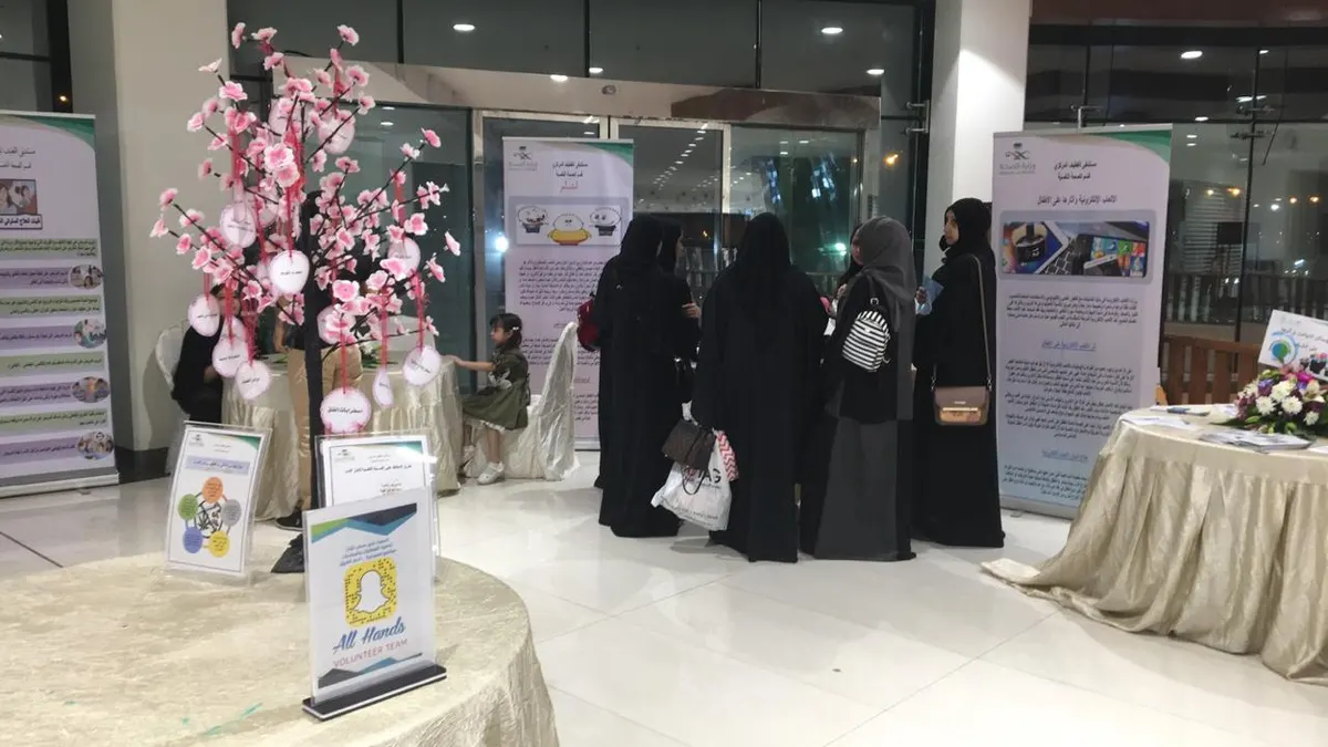 نفسيون: الأسر تعاني من «إدمان وسائل التواصل».. و«الإلكترونية» تنمي الإجرام