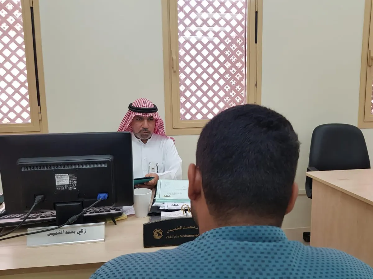 خلال ٣ أيام.. ضبط ٢٠ مخالفًا لنظام الإقامة والعمل بالقطيف