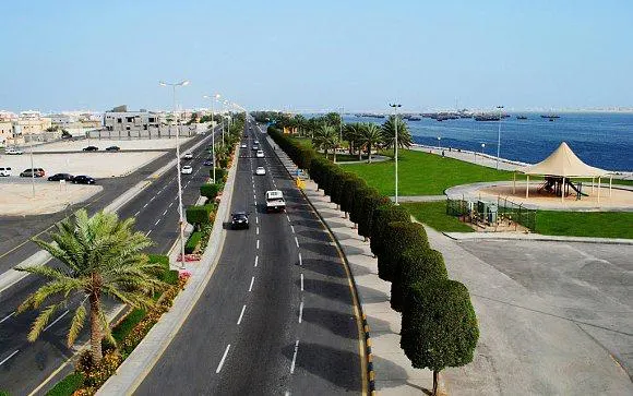 «الوقاية من السكري يهم كل عائلة».. على كورنيش القطيف