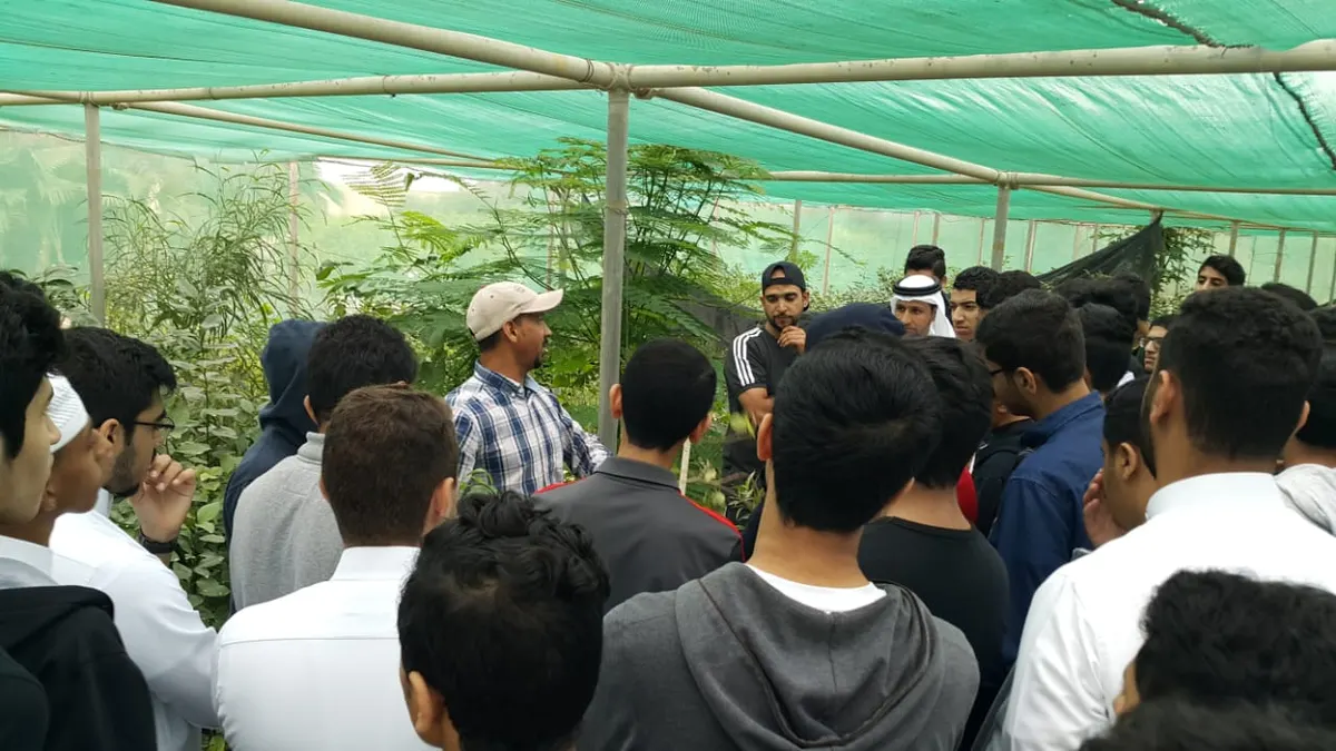 عالم الزراعة يجتذب طلاب سيهات إلى فرع البيئة بالقطيف