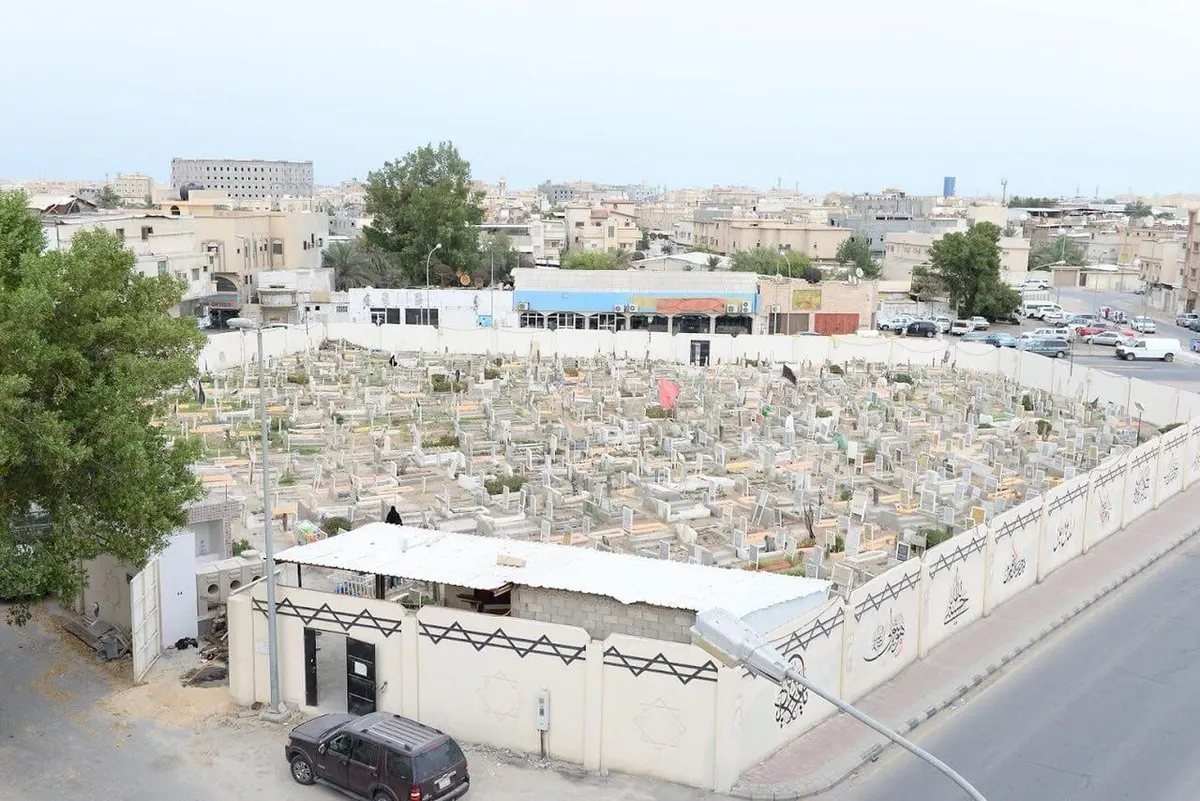 «كل من عليها فان» تحذر من زيارة المقابر بعد هطول الأمطار