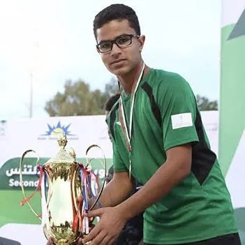 من هو بطل آسيا للتنس هادي المحسن؟