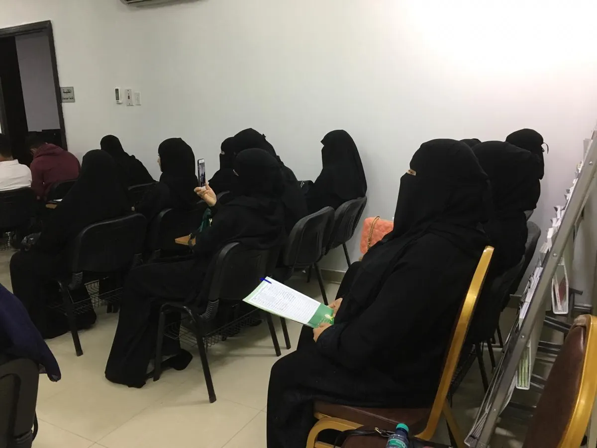 ورشة عمل تستقطب 32 باحثًا عن حياة زوجية سعيدة.. في سنابس
