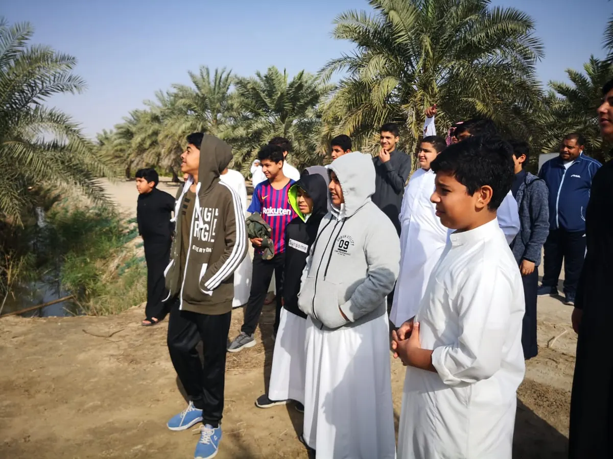 من الجش.. زوار يتعرفون على منحل ومشتل فرع وزارة البيئة بالقطيف