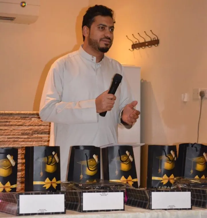 في الدفعة الرابعة من خريجاتها.. «مجمعات الزاهر» تحتفي بـ5 طبيبات