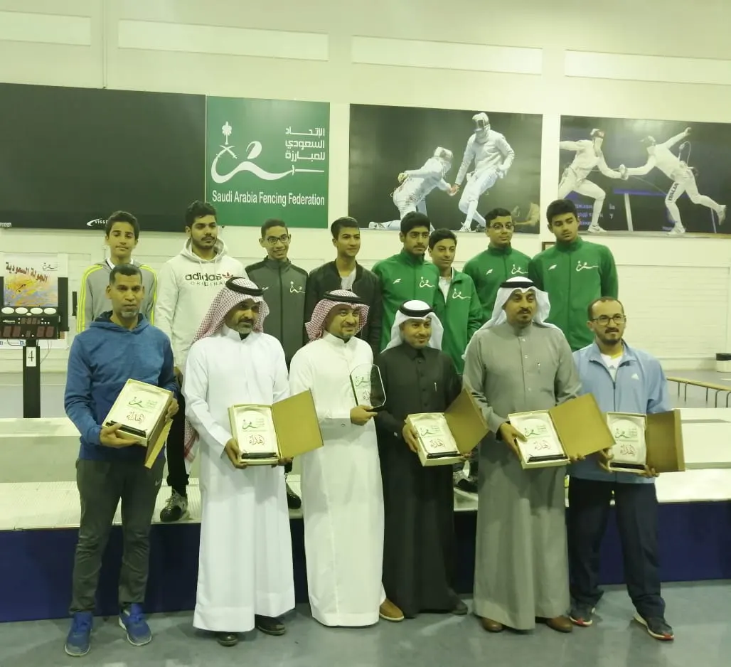 الاتحاد السعودي للمبارزة يُكرم طلاب مدارس القطيف أبطال المنتخب