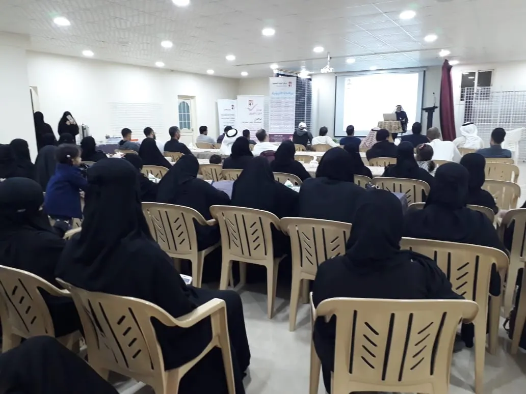 في صفوى.. آباء وأمهات يبحثون عن طرق التربية الإيجابية