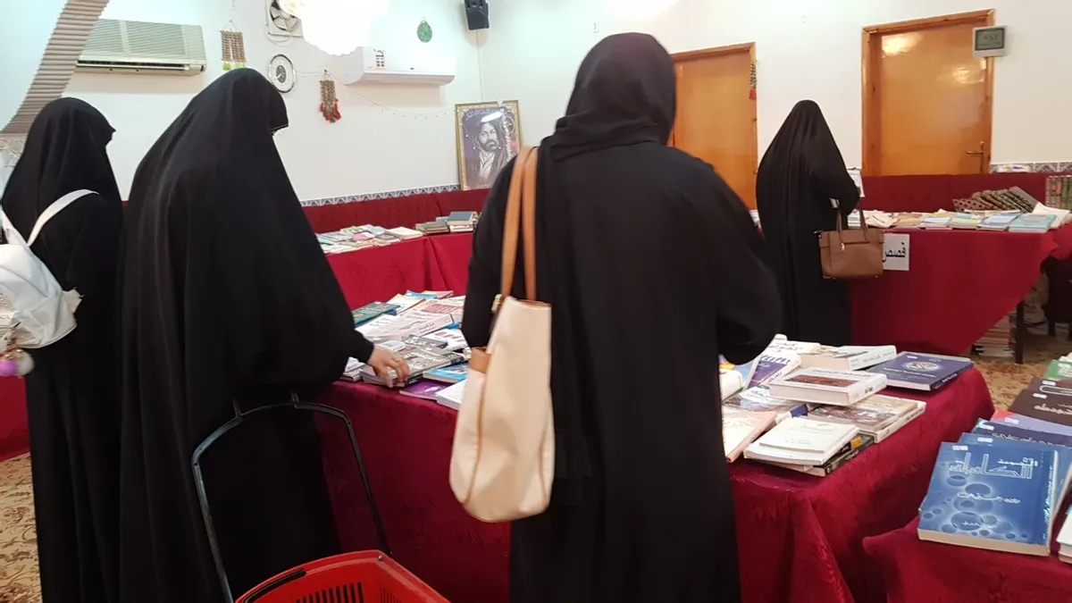 في القطيف.. 100 سيدة يبحثن عن إصدارات مقروءة في «الكتاب المستعمل»