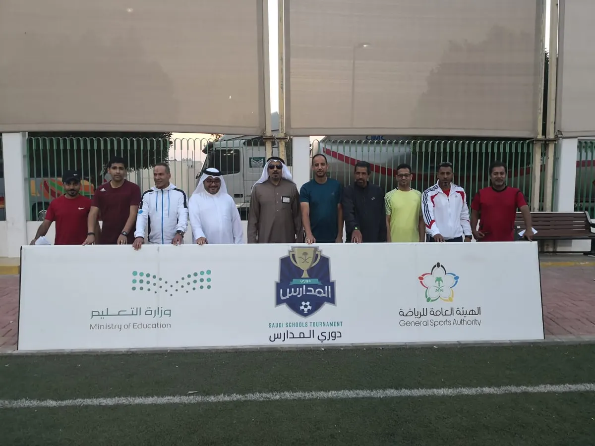 في القطيف.. انطلاق دوري المدارس لكرة القدم بمشاركة 1500 لاعب