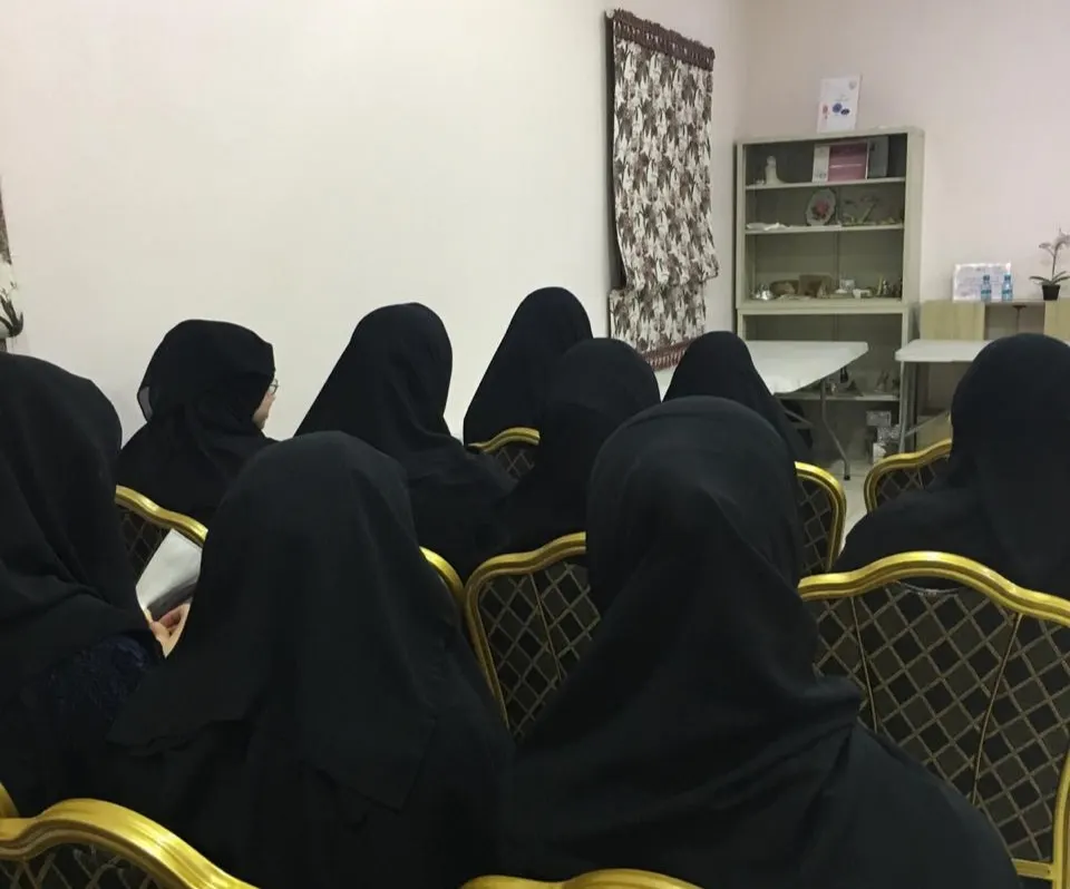 في القديح.. الكفيفات يتعرفن على أنماط الشخصيات في مواجهة الأزمات