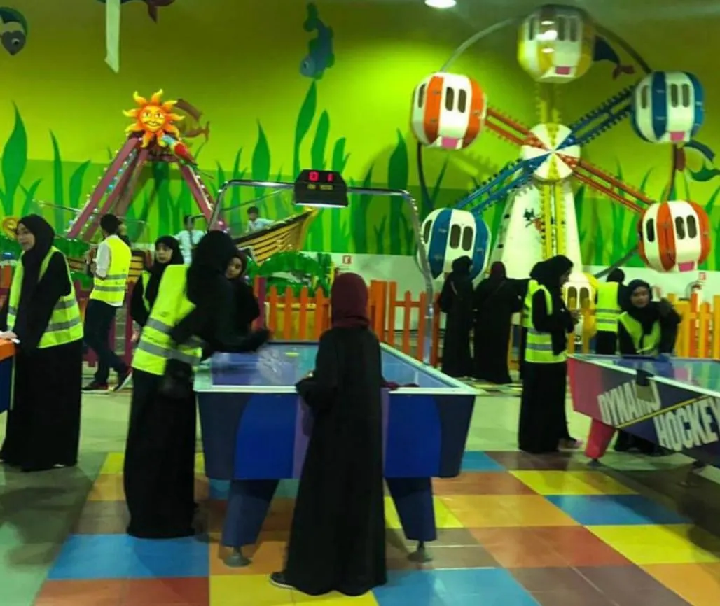 في القطيف.. «كلنا أهل» تُهدي البسمة لأطفال كافل اليتيم