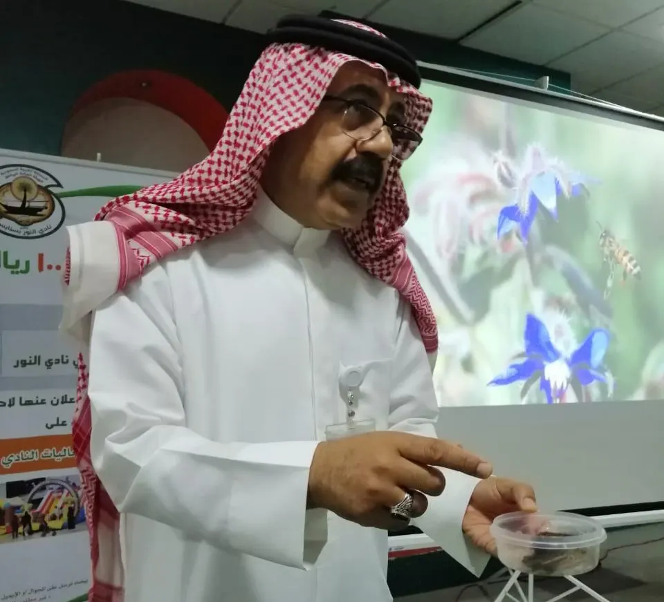 في سنابس.. المحسن يحذّر زوار «البيئة» من سوسة النخيل