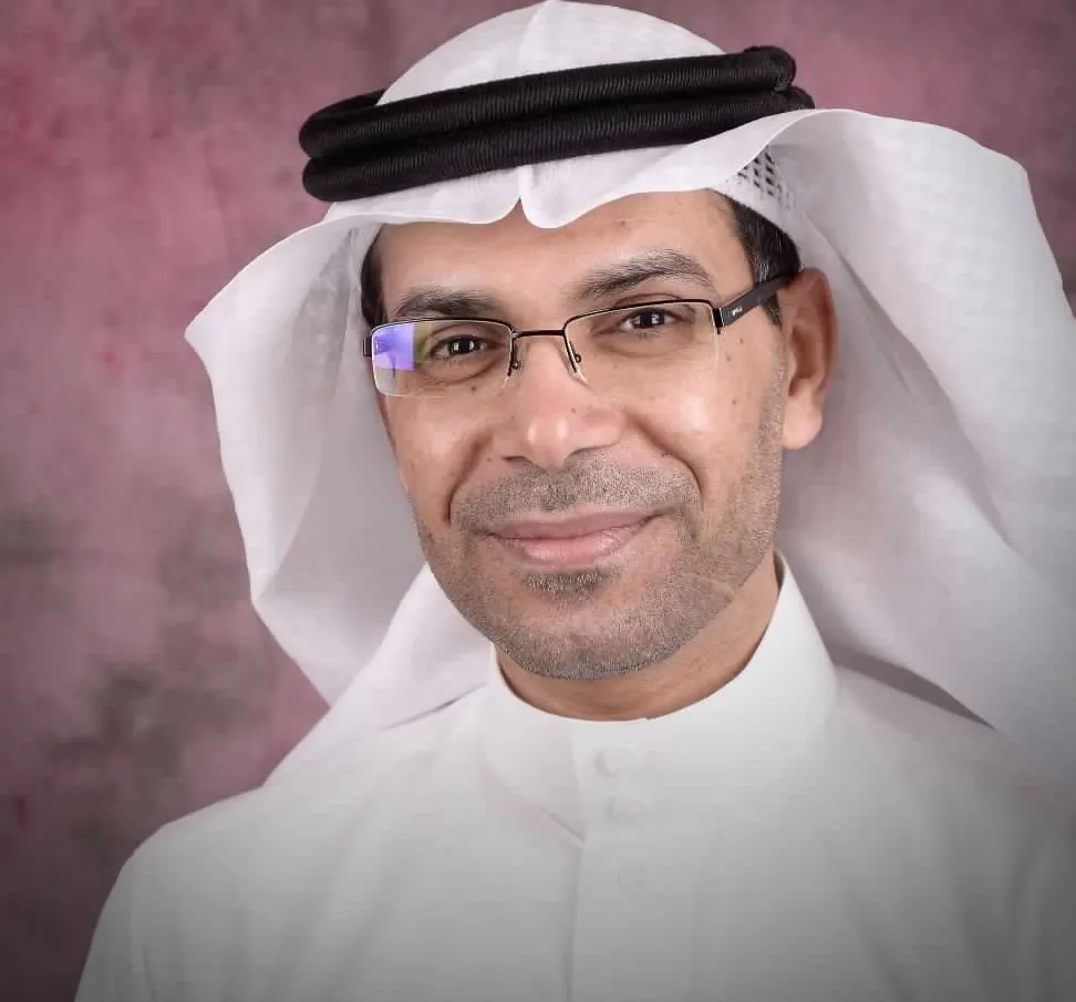 في القطيف.. العسيف يصدر كتابه «عناصر الأبرار» حول أهل البيت