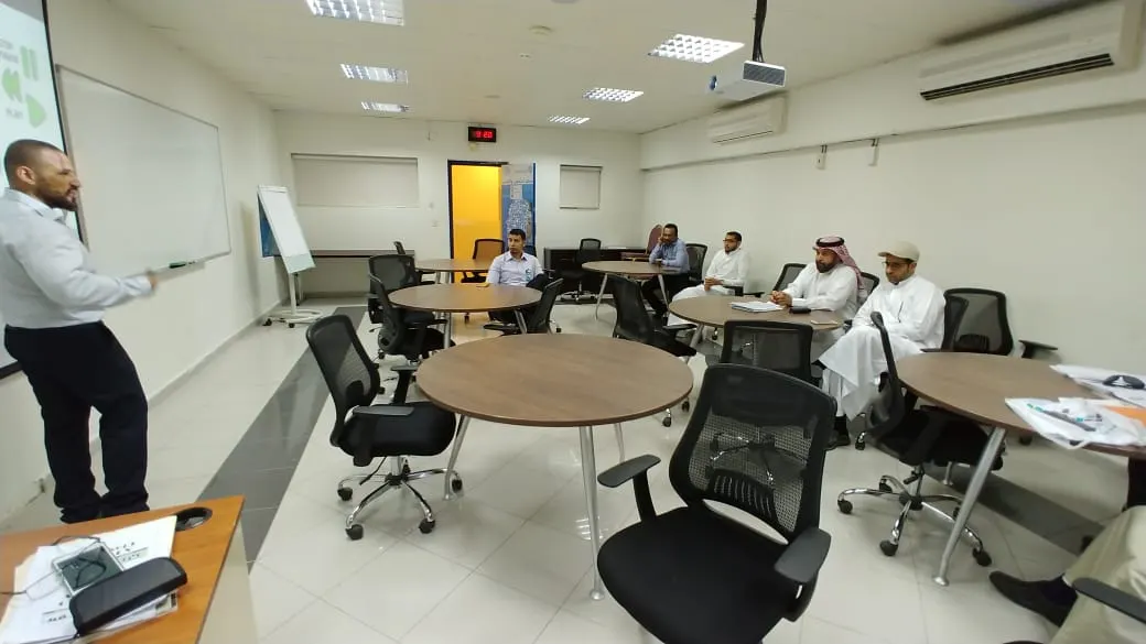 مدربو تقنية القطيف يتعرفون على التعلُّم المقلوب