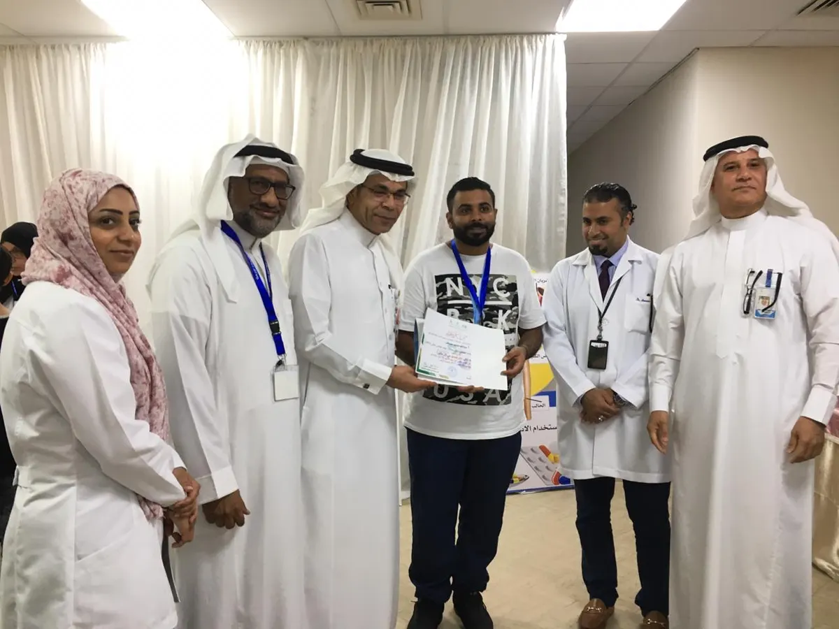 من القديح لـ«مركزي القطيف».. مسقلب يتحدث لزوار «صحة الكلى» عن تجربته بالتبرع بالأعضاء