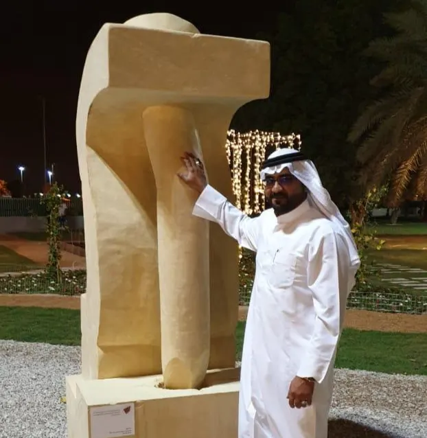 من القديح.. منحوتة العلوي تجسّد «العطاء» في أول حديقة للفنون بالمملكة