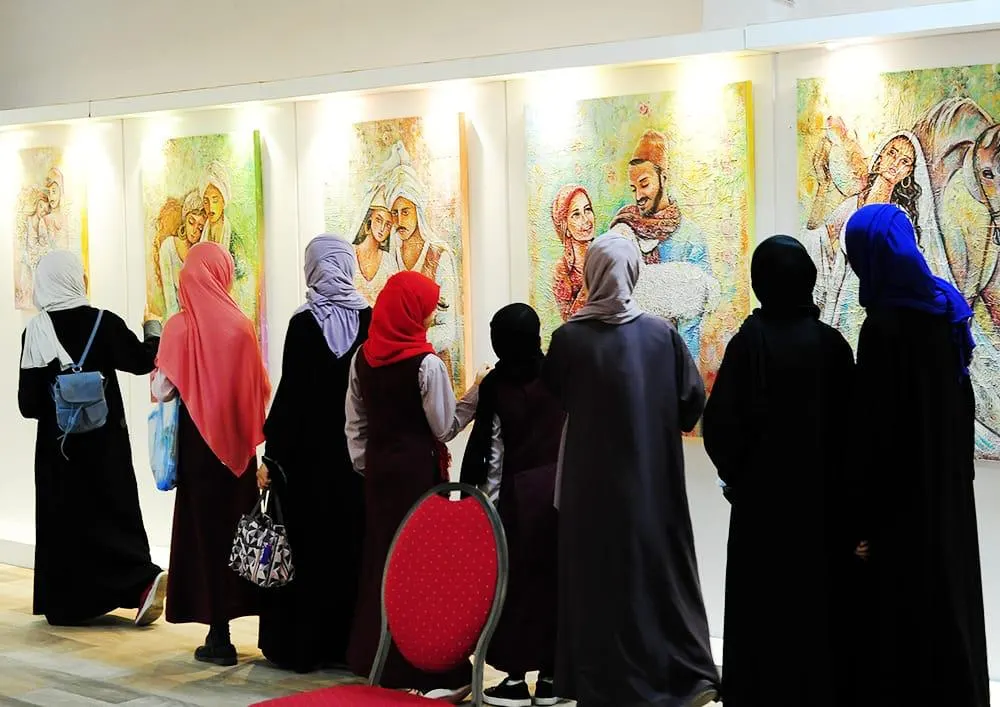 بالدمام.. آل مطر تنثر 32 لوحة في الـ«عشق»
