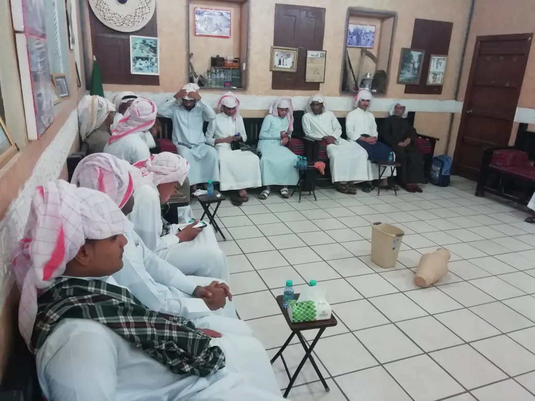 في التوبي.. زوار نادي كبار السن يواصلون دعواتهم لتعميم فكرته وأهدافه