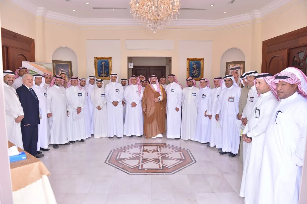محافظ القطيف: التحديات تتطلب وجود مؤسسات ذات كفاءة وبعيدة عن البيروقراطية والفساد