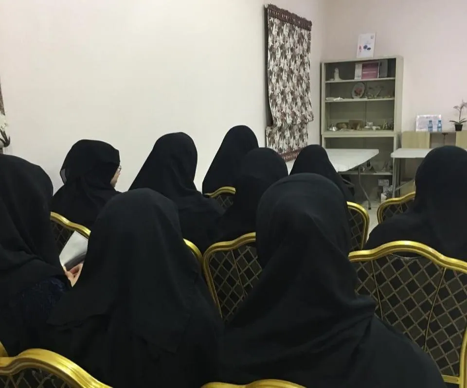 بحضور 40 سيدة في القديح.. 9 كفيفات يقدن «تألق الكلم»