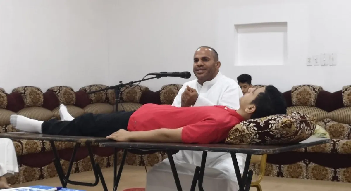 35 متدربًا في أولى ليالي دورة آداب الجنائز بحلة محيش