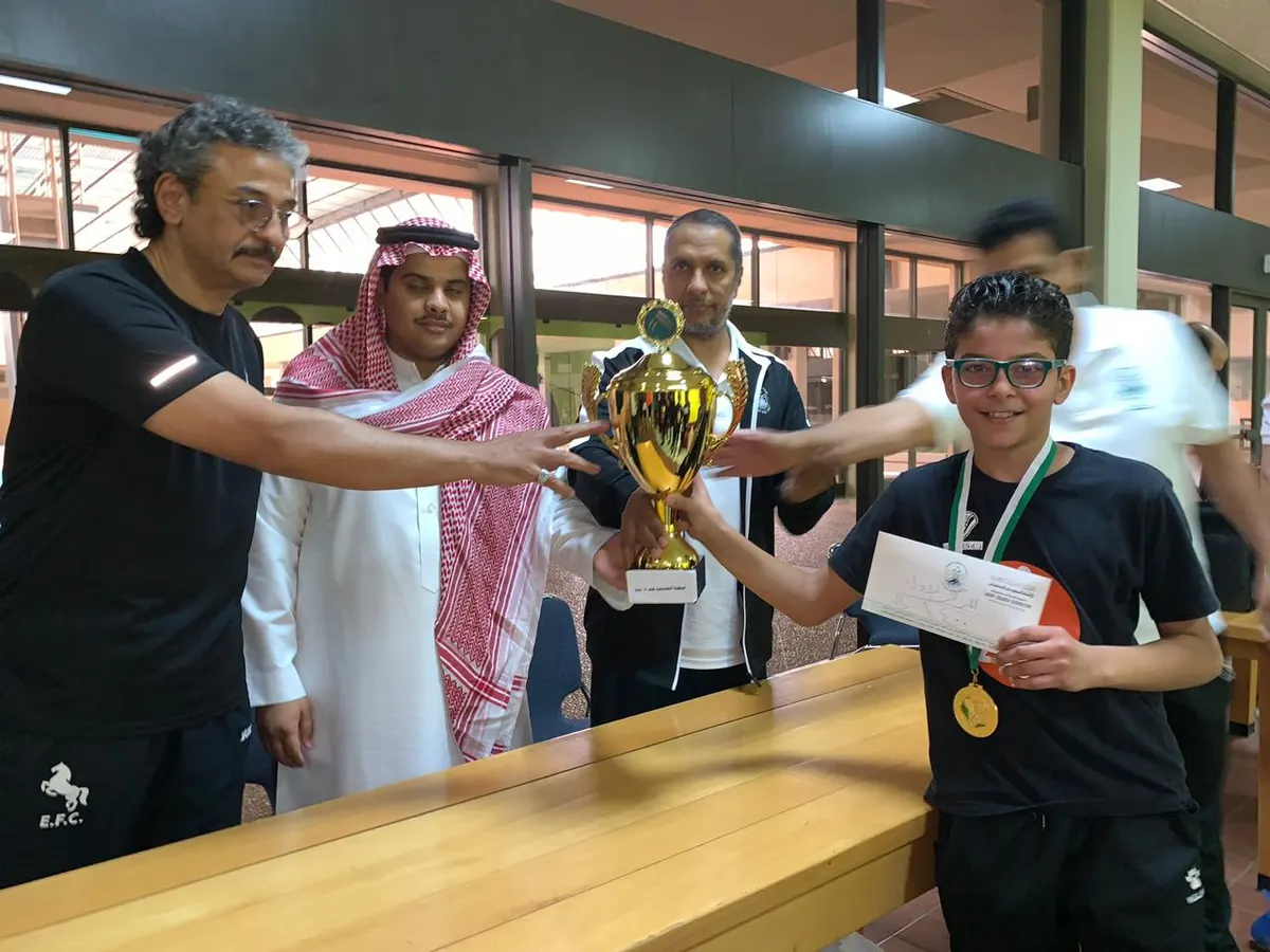 لاعب الصفا آل نصفان يتوج بطلاً لتصنيفية الإسكواش