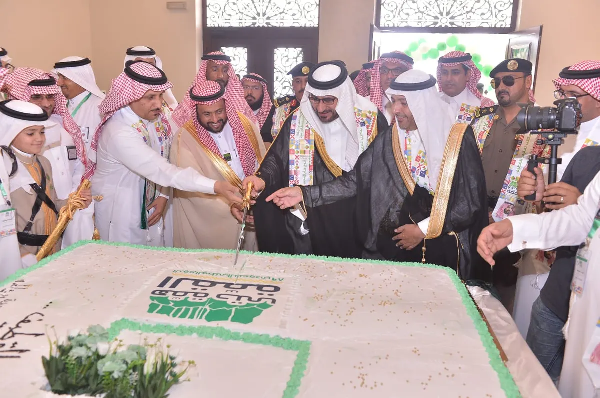 بالصور.. محافظ القطيف يرعى احتفالية التعليم باليوم الوطني الـ89