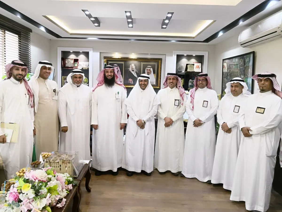 تعليم القطيف وبريد الشرقية يبحثان إطلاق مبادرة مشروع وطني