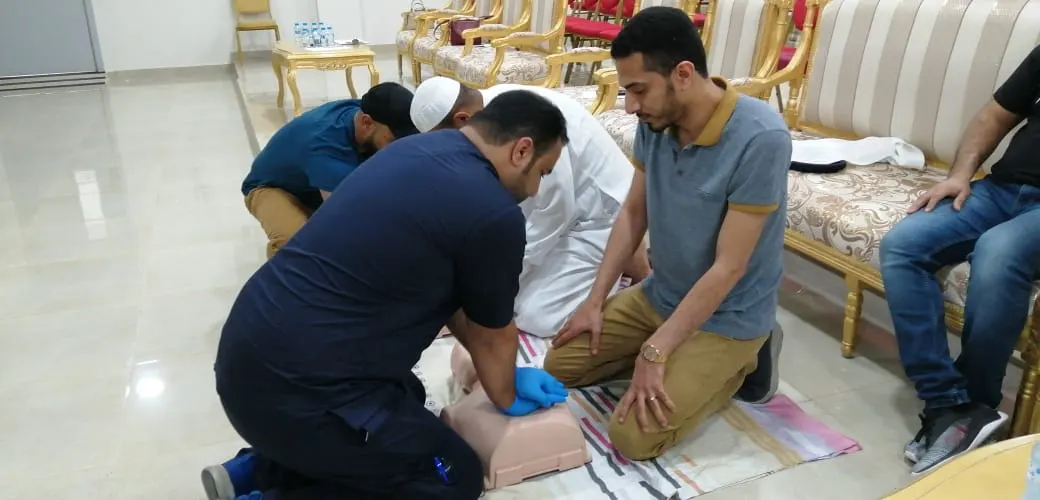 في تاروت.. «نبض» ترفع وعي منسوبي الجمعية بالإنعاش القلبي والأخطاء الإسعافية الشائعة