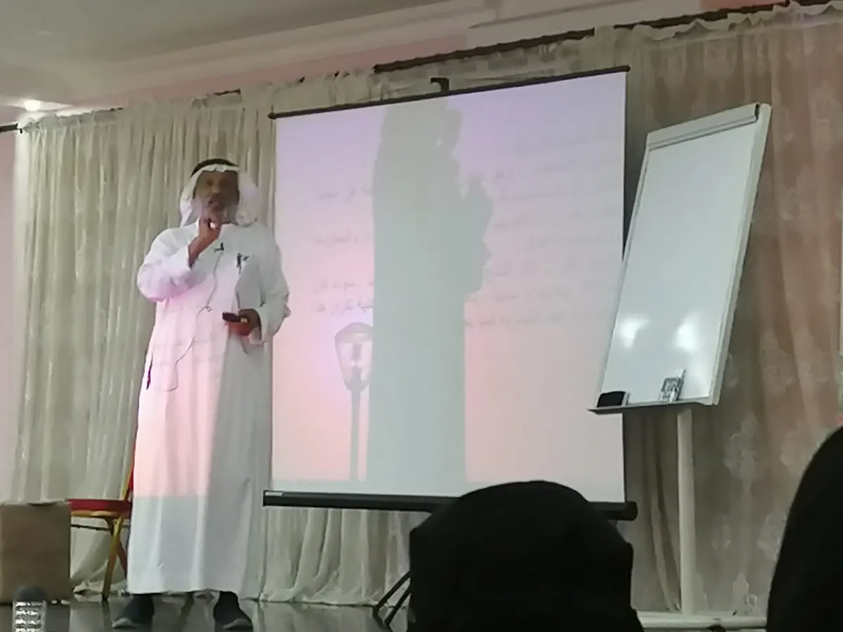 في العوامية.. «الخميس» لـ35 رجلًا وسيدة: لابد أن ندرك معنى طلب الطلاق وأثره على الأبناء