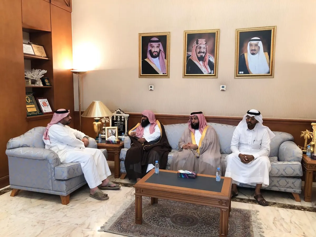 في تعرفه على «حصين».. محافظ القطيف يلتقي هيئة الأمر بالمعروف والنهي عن المنكر