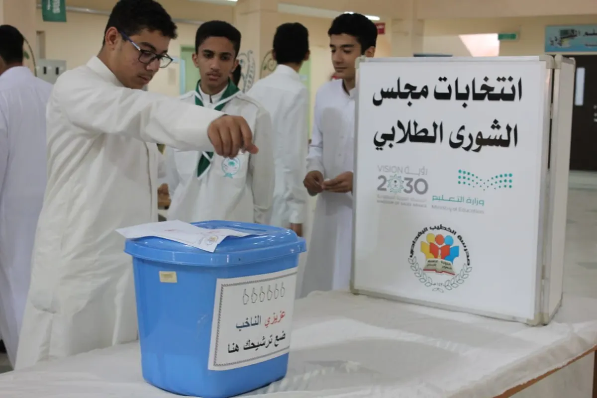 في جزيرة تاروت.. انتخاب مجلس شورى طلابي.. وتخفيض أسعار المقصف أبرز الوعود