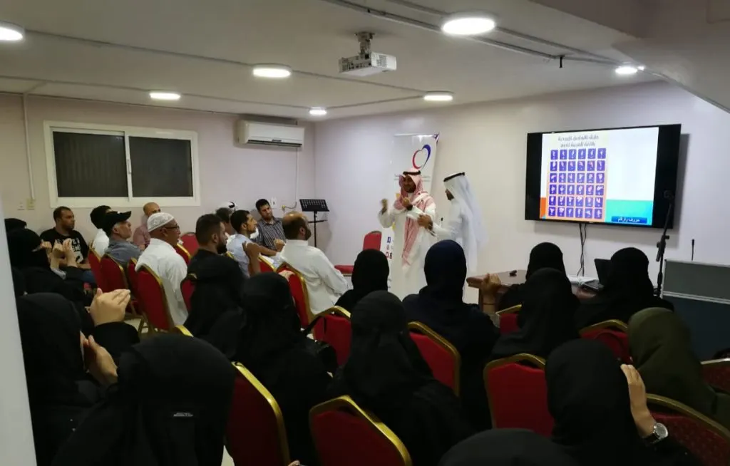 في أكتوبر القطيف.. 11 اختصاصيًا يمضون 17 ساعة في التثقيف بالصحة النفسية