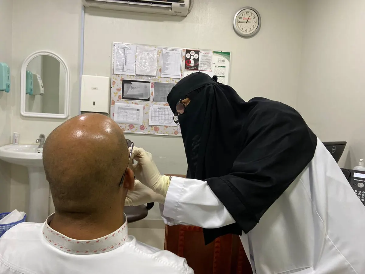 في مركزي القطيف..ممرضة تتحدث عما يحدث في عيادة 34