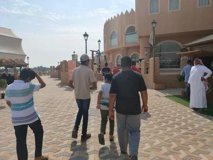 من القطيف.. «أوهانا» تصحب الأيتام في رحلة إلى معالم الأحساء