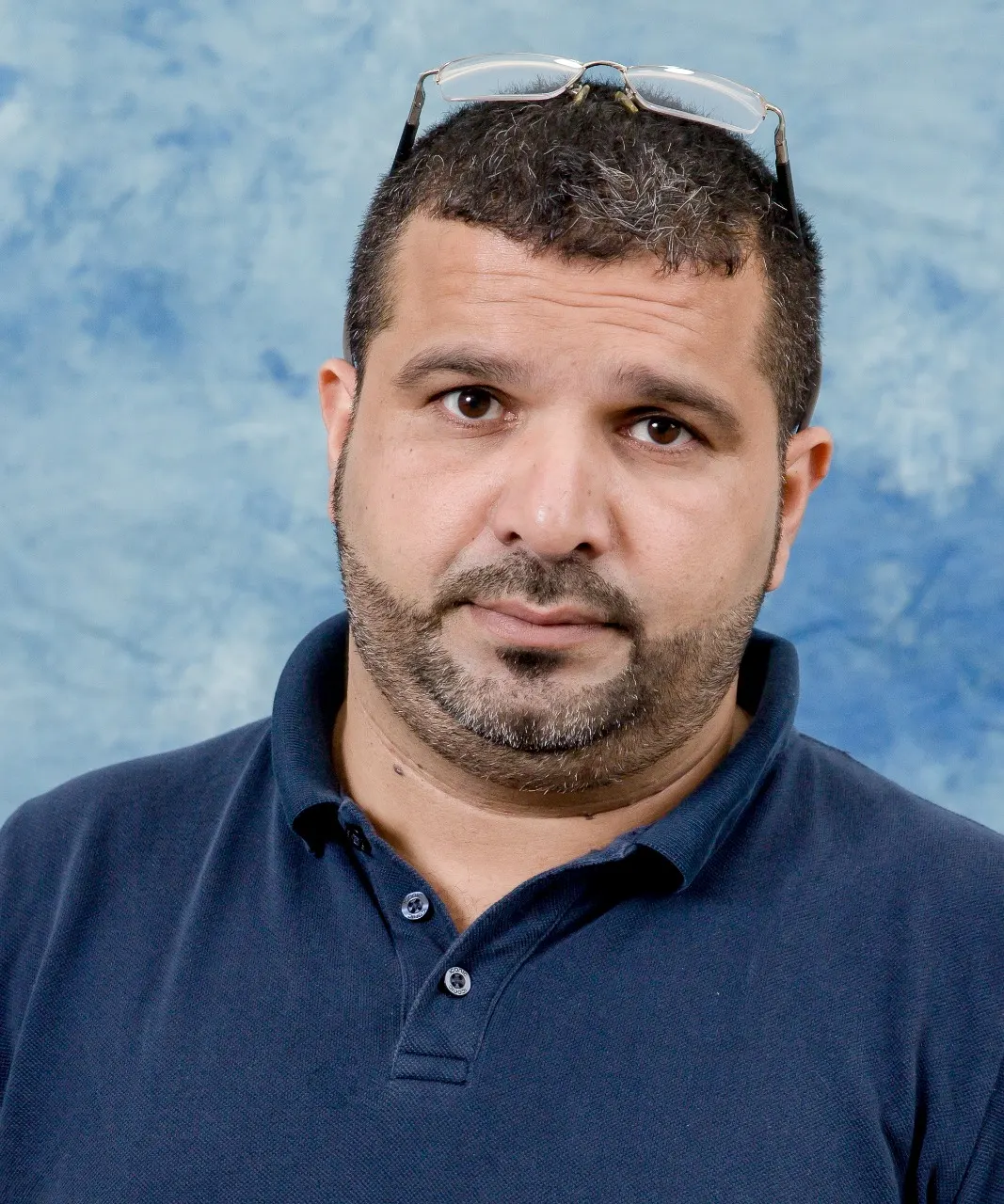 في سيهات.. الفوتوغرافي آل حمد يحصد 6 جوائز عالمية في عام.. والمحلية مازالت مستعصية